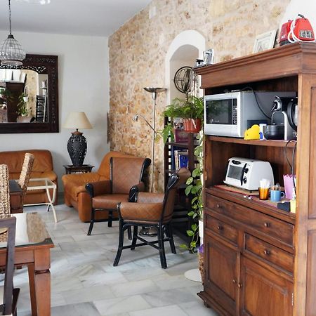 Hostal Trafalgar Barbate Eksteriør billede