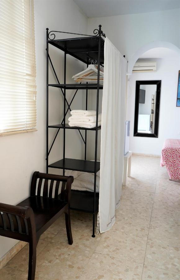 Hostal Trafalgar Barbate Eksteriør billede