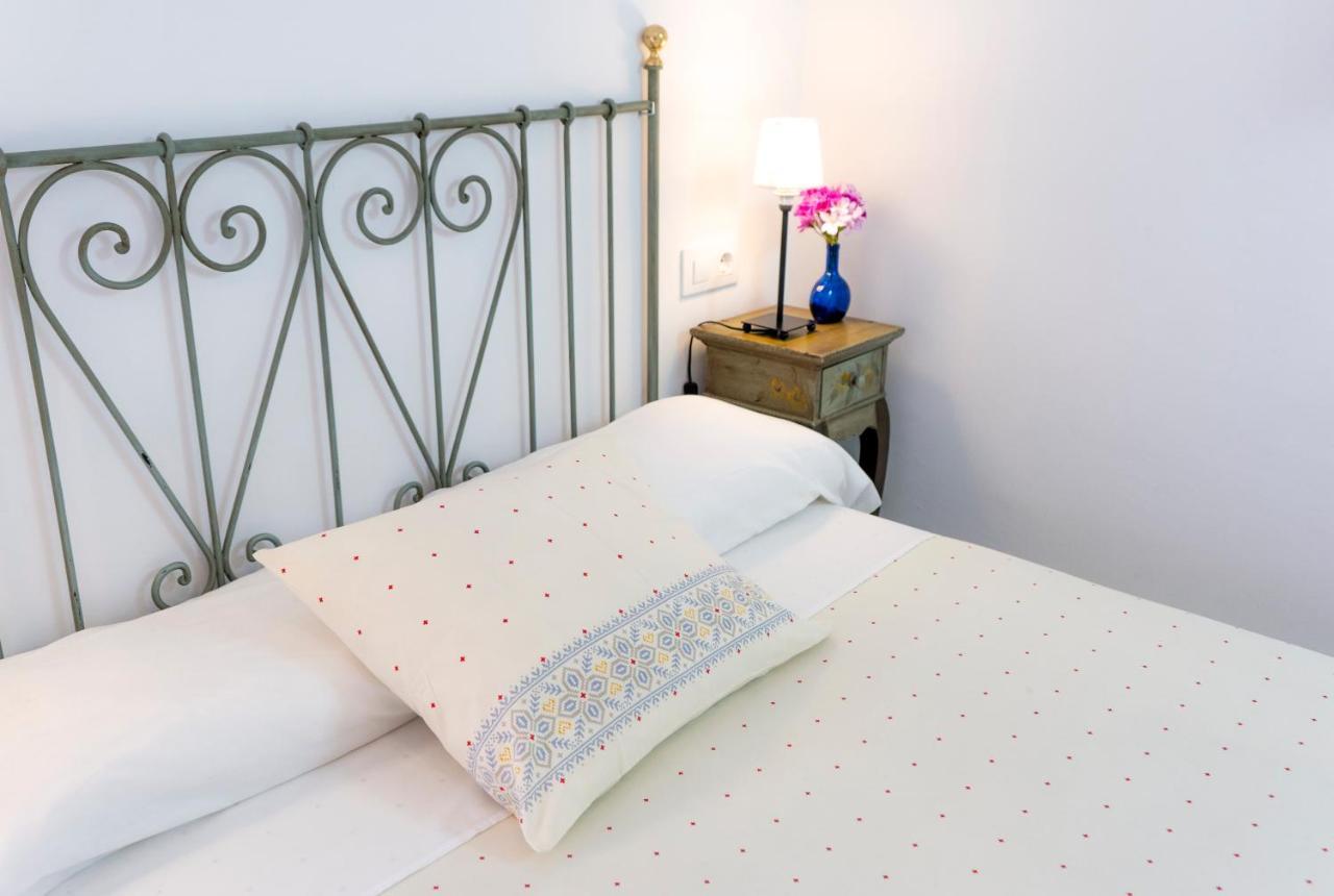 Hostal Trafalgar Barbate Eksteriør billede