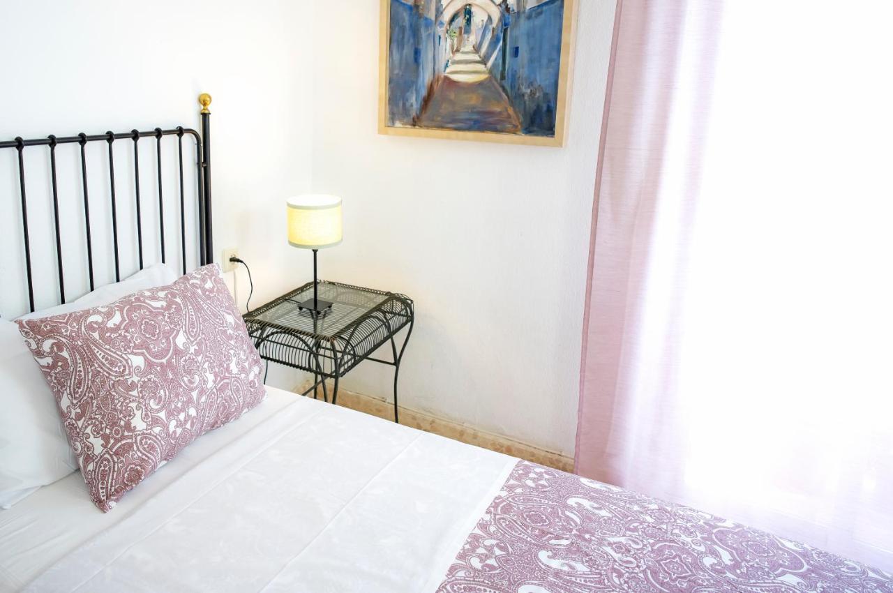 Hostal Trafalgar Barbate Eksteriør billede