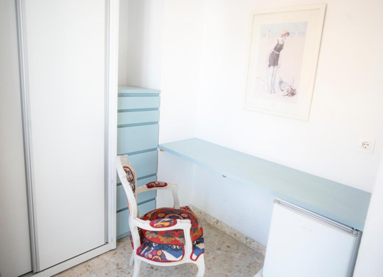 Hostal Trafalgar Barbate Eksteriør billede